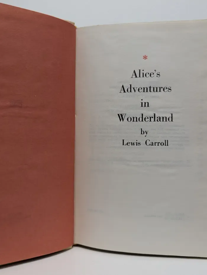Alice in Wonderland. Алиса в Стране чудес