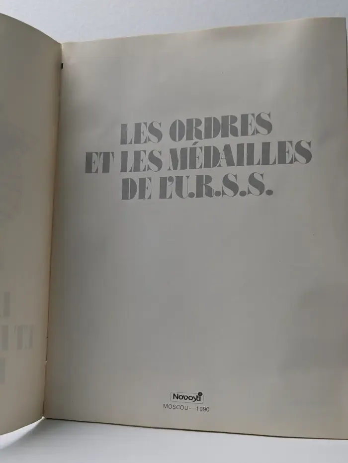 Les Ordres et Les Medailles de l'U.R.S.S.