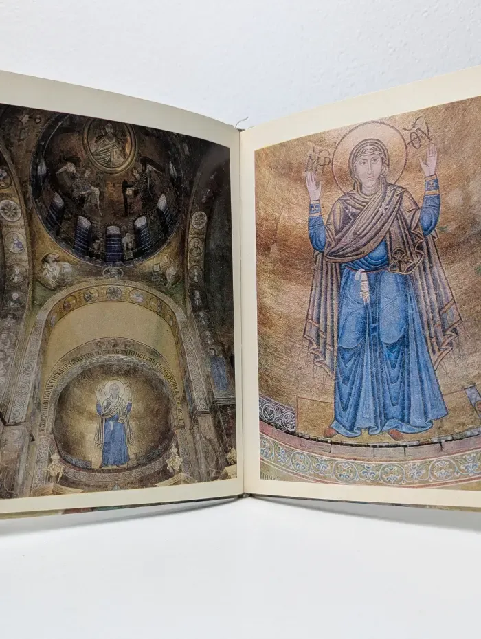 Мозаики и фрески Софии Киевской. Mosaics and Frescoes of St. Sophia Cathedral in Kiev