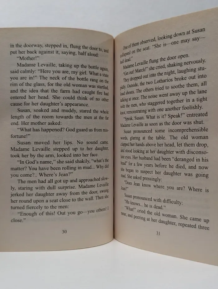 Полиглот. The Inn of the Two Witches and Other Stories. Харчевня двух ведьм и другие рассказы
