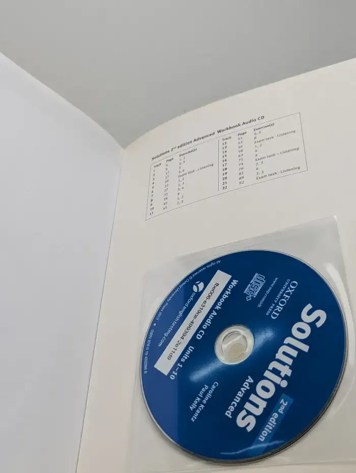 Solutions: Advanced Workbook. With audio CD