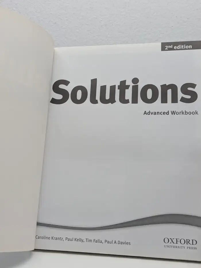 Solutions: Advanced Workbook (+CD)