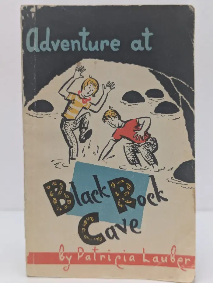 Adventure at Black Rock Cave. Приключение в Черном гроте и другие рассказы