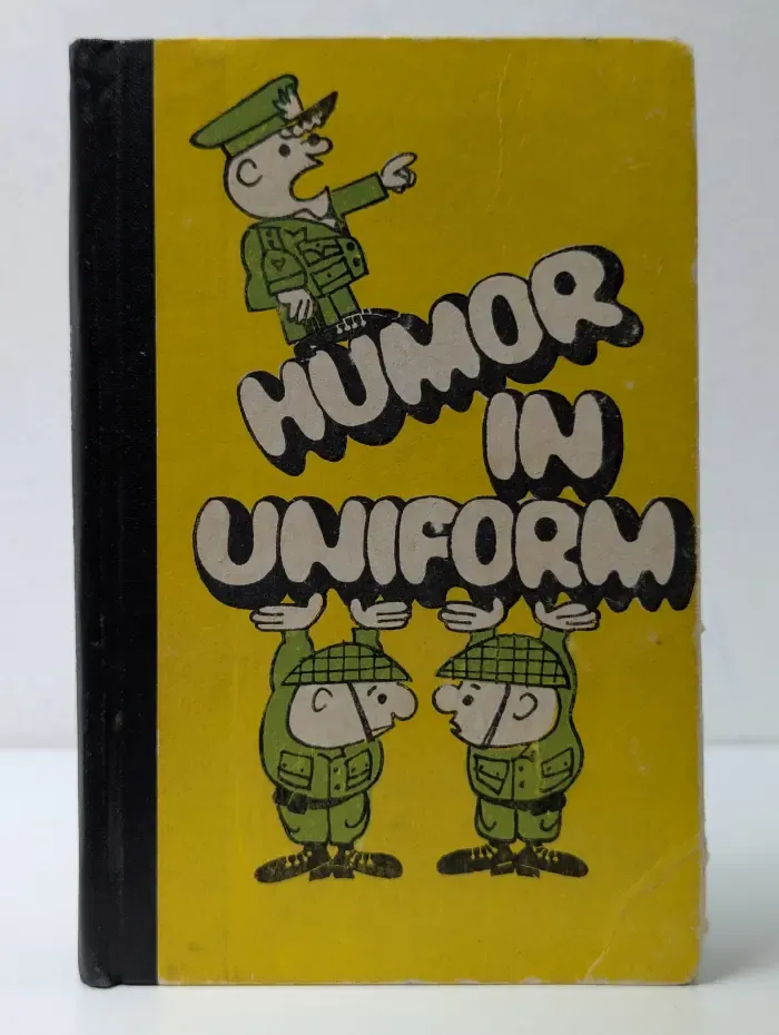 Humor in Uniform. Книга для чтения на английском языке. Выпуск № 12